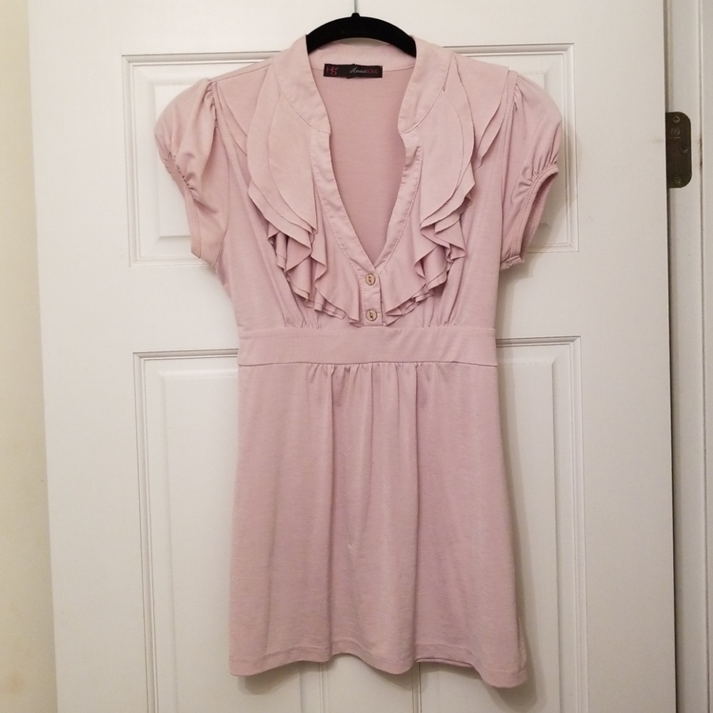 Gorgeous pale pink blouse!